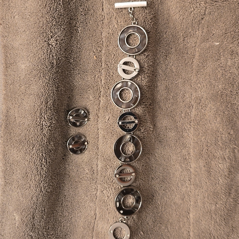 Set: Bracelet And Matching Earrings